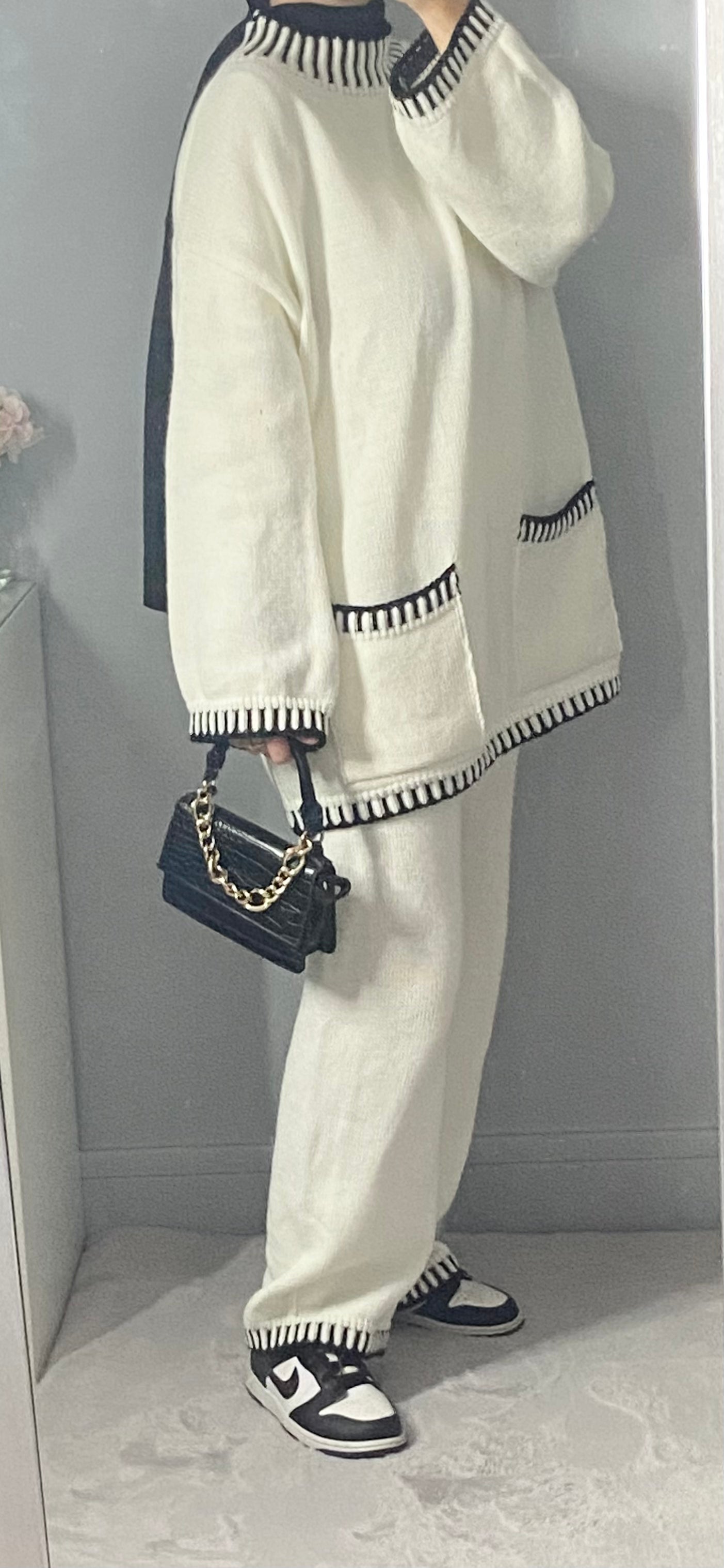 Ensemble blanc cassé à poches